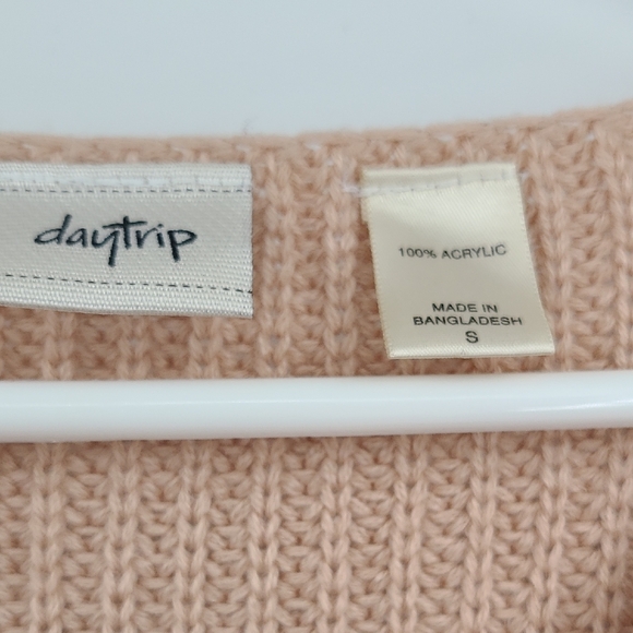 Daytrip Cream Crew & Scoop Necks Sweater - Picture 2 of 3